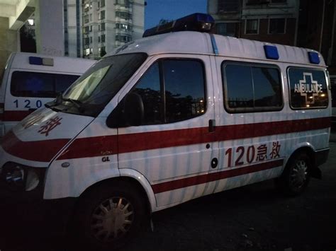 广州天河区120救护车出租