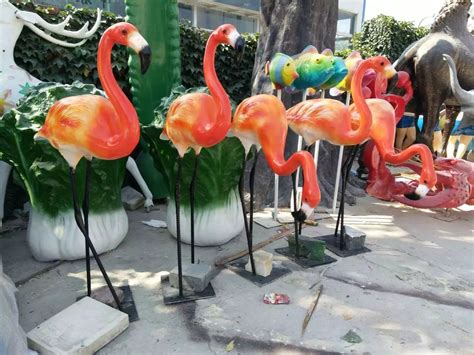 广州玻璃钢火烈鸟雕塑