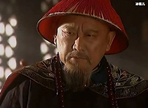 康熙王朝扮演索额图的演员