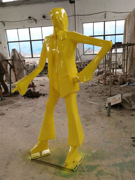 开阳玻璃钢雕塑制作厂家