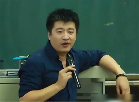 张雪峰评黑龙江东方学院