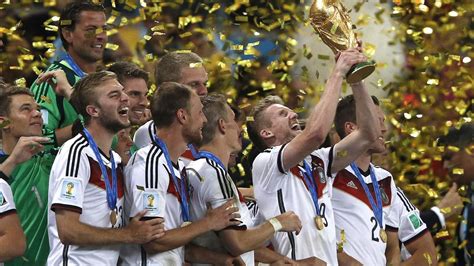 德国队在小组赛有几次直接出局