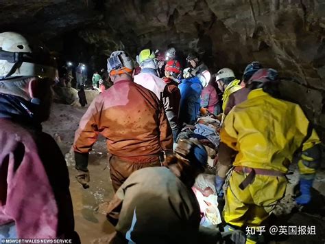 探险队深入洞穴出现肺部感染