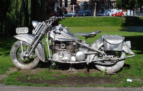 摩托车景观雕塑