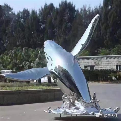 新乡不锈钢镜面鲸鱼雕塑