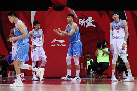 新疆体育直播篮球