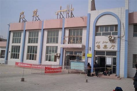 新疆巴楚火车站电话号码
