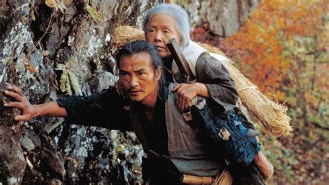 日本电影背老人葬山