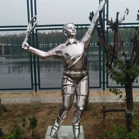 晋城铸造不锈钢人物雕塑厂家