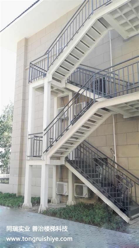 普洱室外钢结构楼梯电话