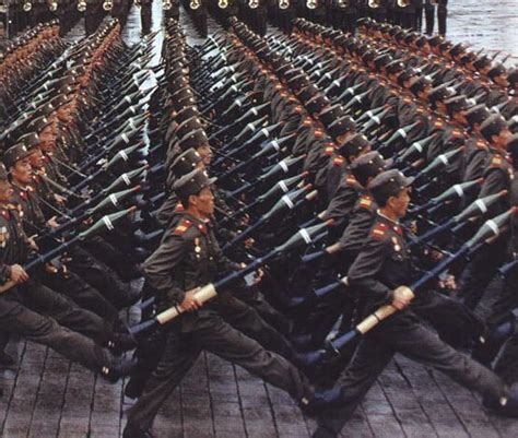 朝鲜列兵仪式