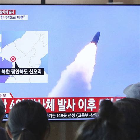 朝鲜向半岛西部海域发射巡航导弹