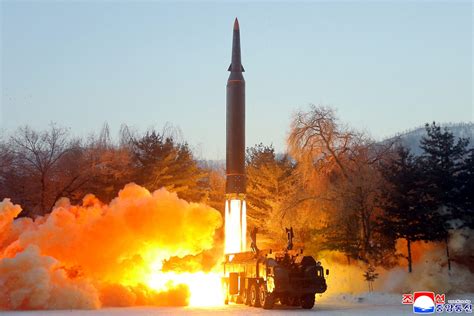 朝鲜深夜试射2枚弹道导弹