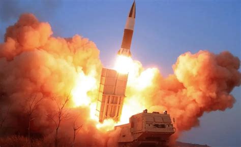 朝鲜进行巡航导弹和防空导弹试射