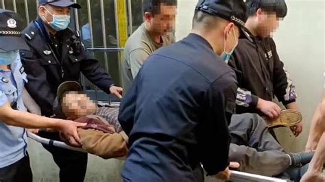 杭州73岁老人走失