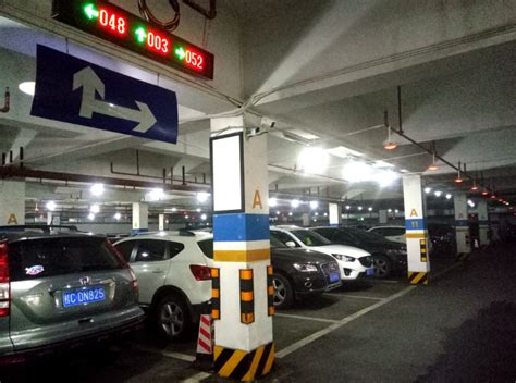 桂林市区最大停车场