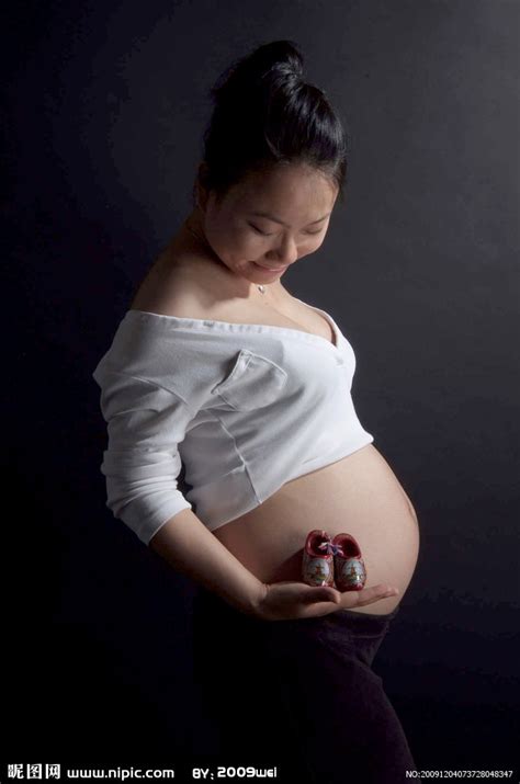 梦到怀孕的大肚子女人