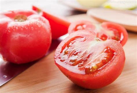 梦见吃西红柿是什么意思