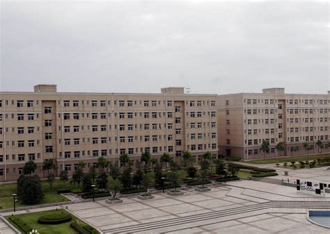 武汉工业职业技术学院