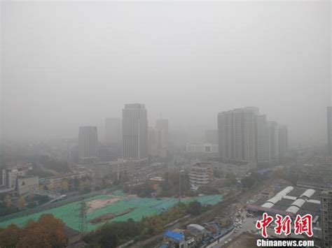 武汉33度天气图片大全
