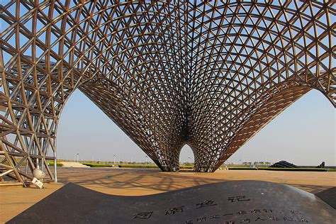 江苏钢结构艺术造型景观雕塑