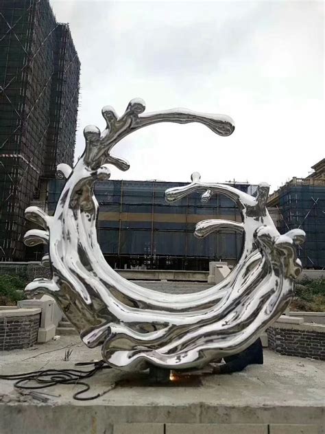 江苏镜面不锈钢景观雕塑制作