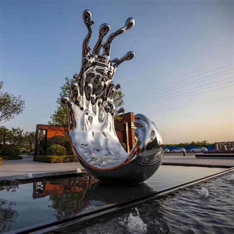 江阴定制金属喷泉雕塑