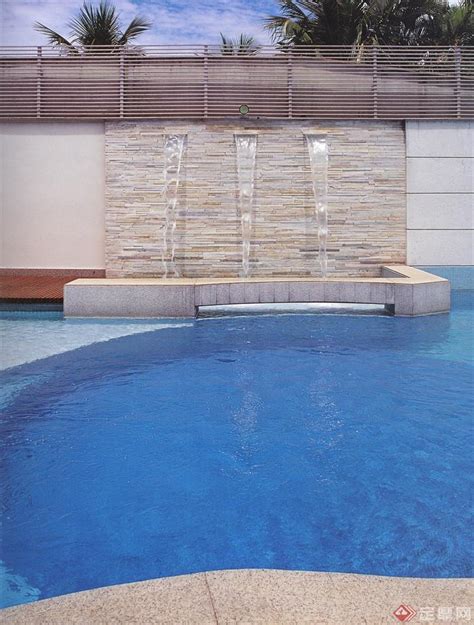 泳池与水景墙