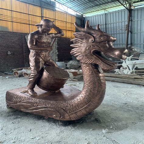 济南玻璃钢人物雕塑生产公司