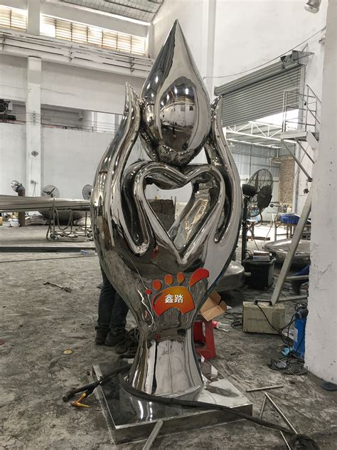 浙江工业玻璃钢雕塑摆件