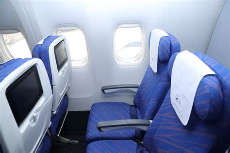 海南航空怎样选靠窗的座位