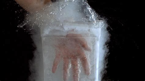 液氮冻玻璃