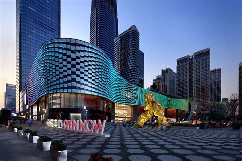 深圳商场雕塑造型图片