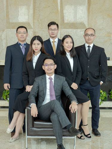 深圳地区房产合同律师团队