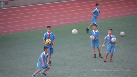 深圳散客踢足球