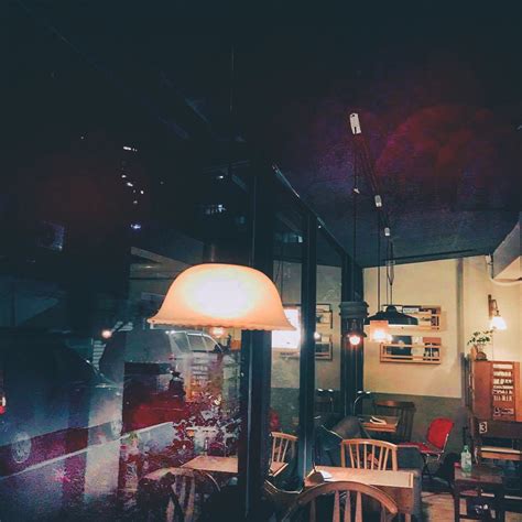 深夜孤独咖啡店