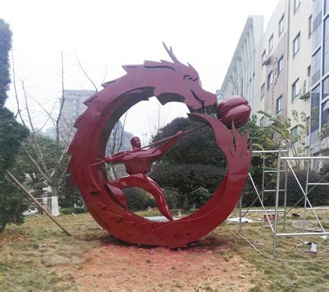 湖南长沙玻璃钢雕塑厂家推荐