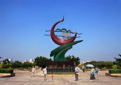 滁州广场玻璃钢雕塑定做