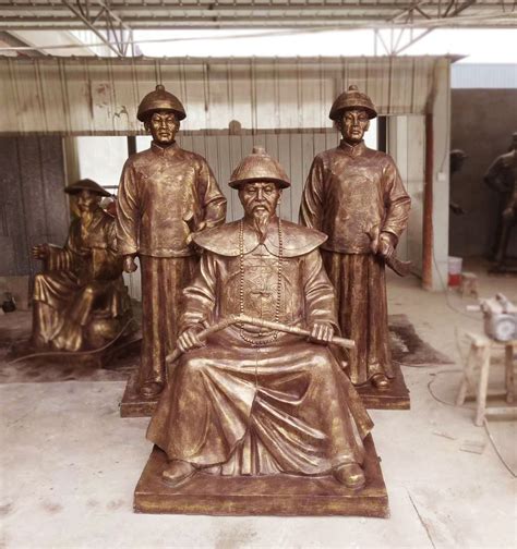 潮州玻璃钢人物雕塑出厂价格