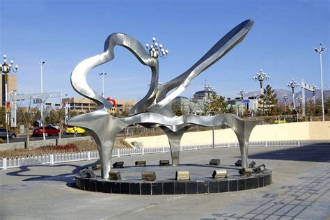玻璃钢创意雕塑广场个性化