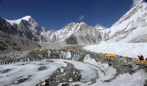 珠穆朗玛峰和喜马拉雅山的区别