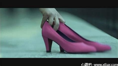 粉色高跟鞋的恐怖故事