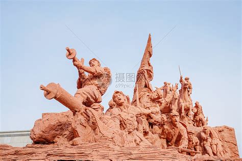 红军长征雕塑图片