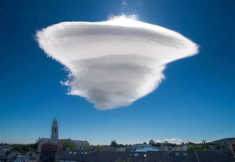 罕见的自然奇观云
