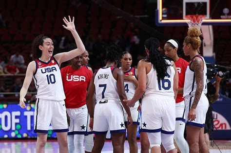 美国女篮和加拿大女篮比赛分析