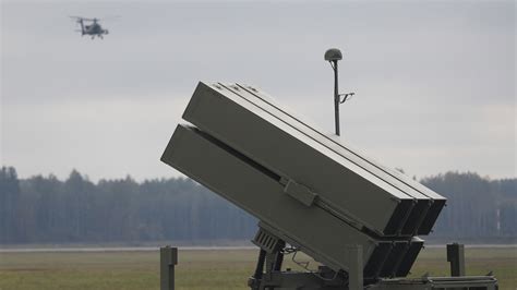 美对乌提供新一轮援助含火炮雷达