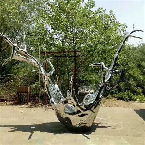 花园不锈钢抽象雕塑