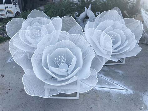 花朵喷泉不锈钢雕塑公司