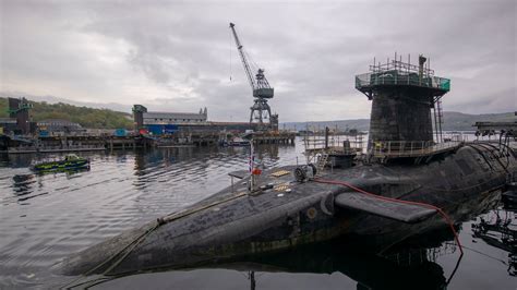 英国核潜艇破损事件