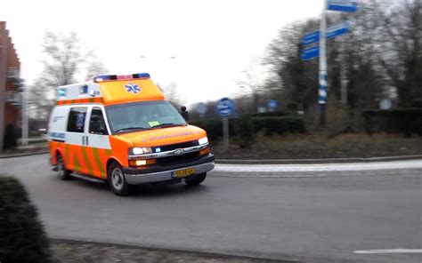荷兰救护车第一视角